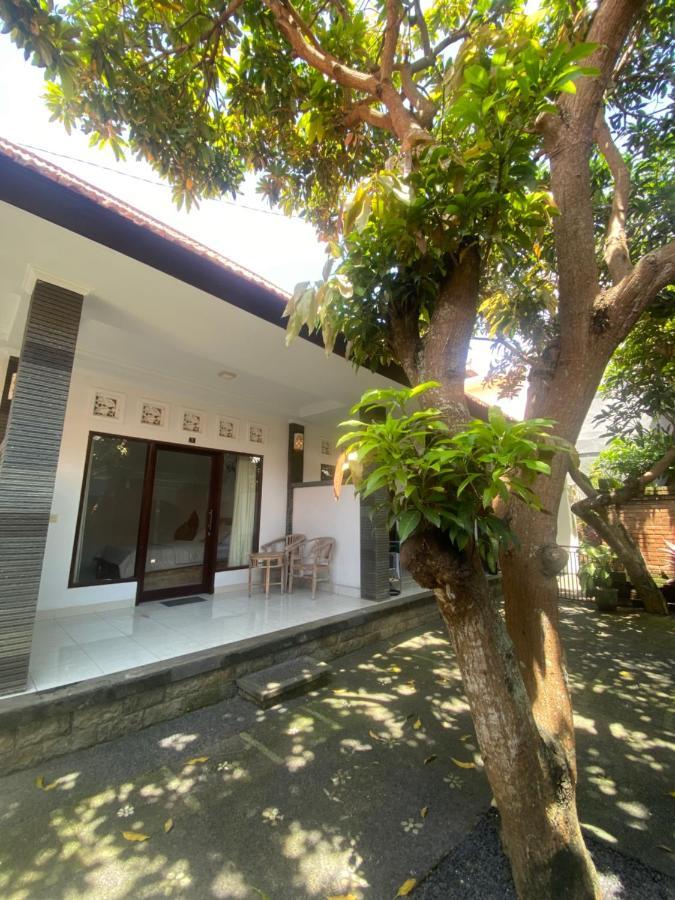 Nita Guest House Bali Canggu Buitenkant foto